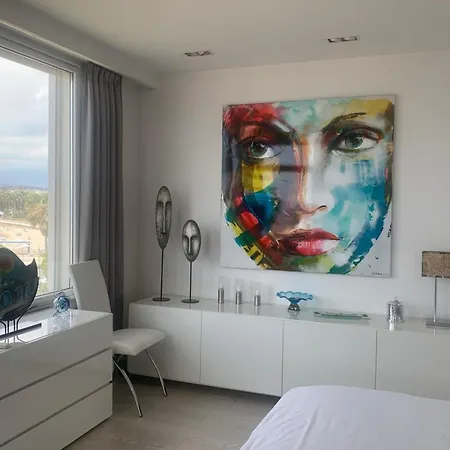 Stunning 3 Bedrooms With A Sea View Terrace *